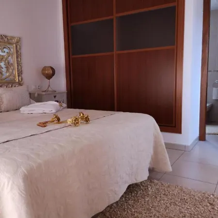 펜션 Casa Con Piscina Privada, Wifi, Cerca De La Playa 그란 타라할