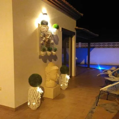 펜션 Casa Con Piscina Privada, Wifi, Cerca De La Playa *